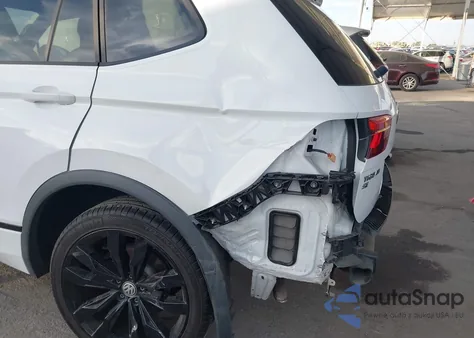 2021 Volkswagen Tiguan 2.0T Se/2.0T Se R-Line Black/2.0T Sel from USA, damaged, VIN 3VV2B7AX7MM120101